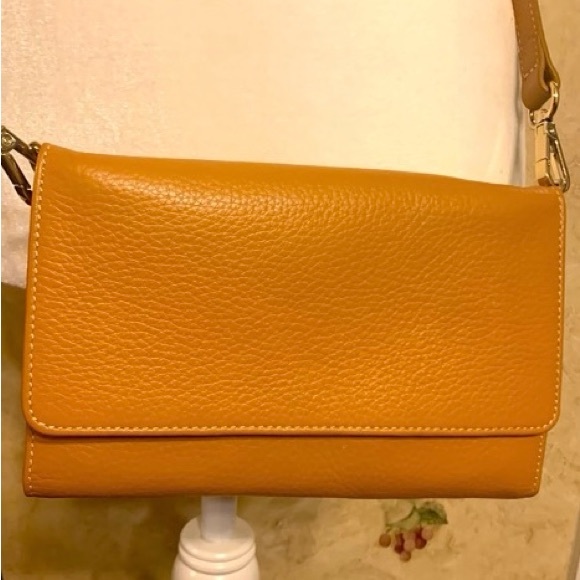 NWOT Chicos Leather Crossbody - Picture 2 of 6